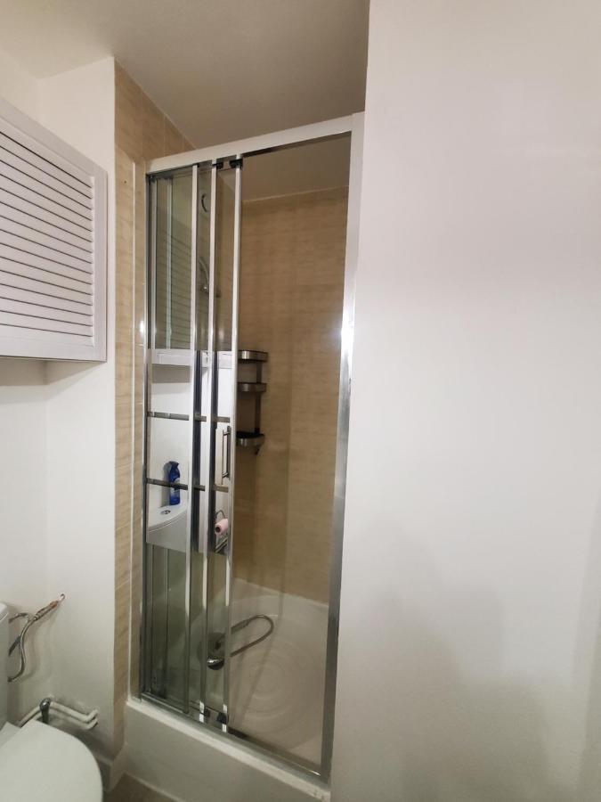 Joli Petit Studio Au Centre De Carry Le Rouet Apartment Екстериор снимка